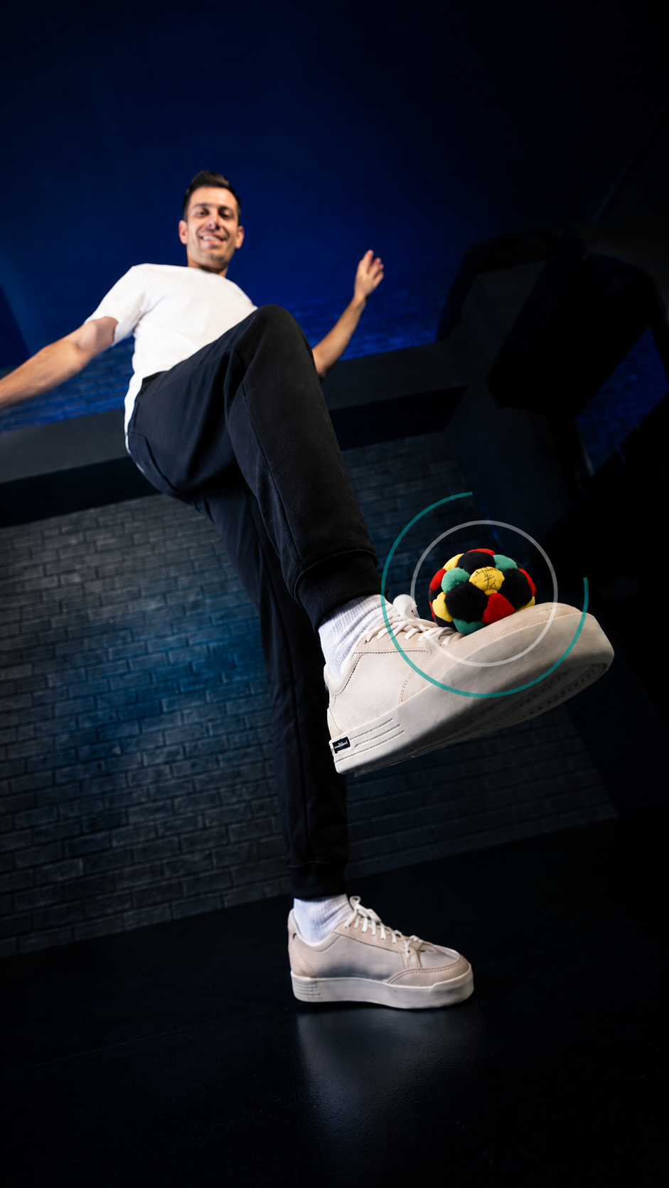 Professional hacky sack for learning freestyle skills and improving coordination
