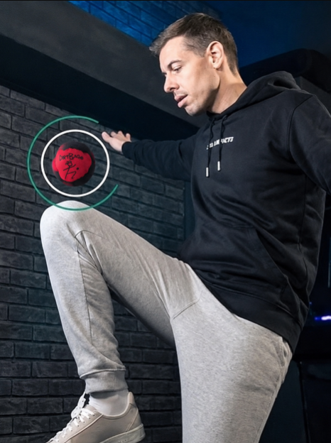 athlete player play with dirtbag classic footbag 